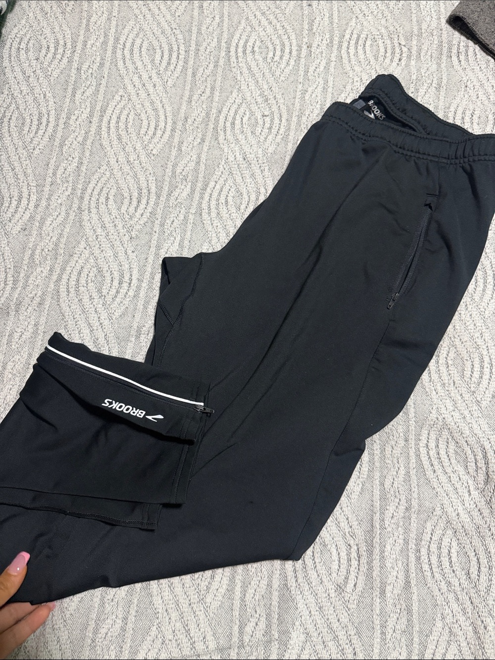Brooks Men's Black Jogger Sweatpants with Zippered Ankles